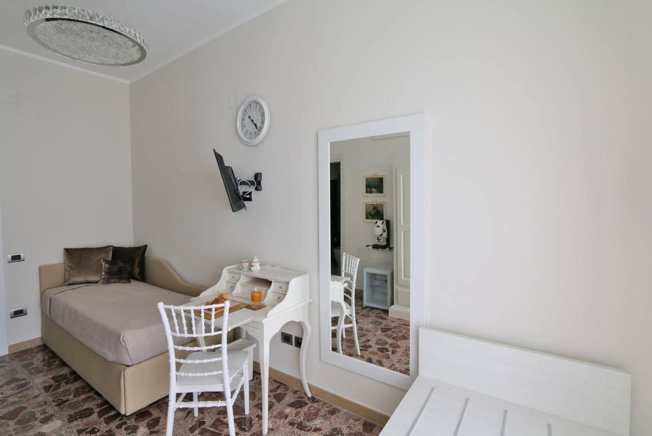 Solidea Bnb Σαλέρνο Εξωτερικό φωτογραφία